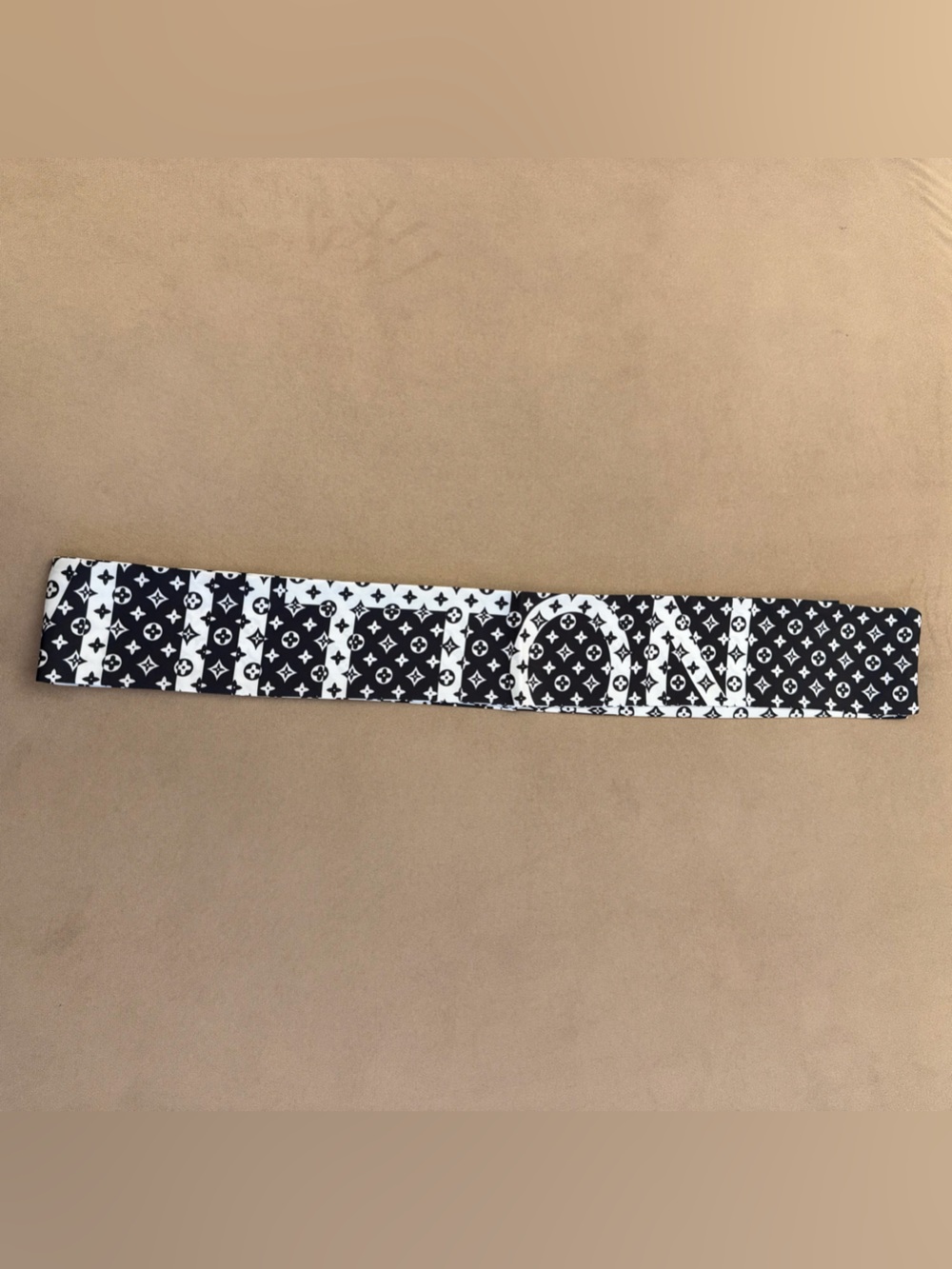 Chic Black & White Monogram Bandana Print Twilly Skinny Scarf - New (Longer) - Picture 3 of 8